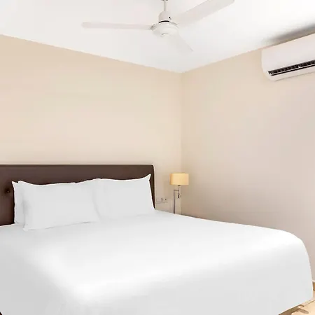 Ξενοδοχείο με διαμερίσματα Sunset Harbour Club 3*
