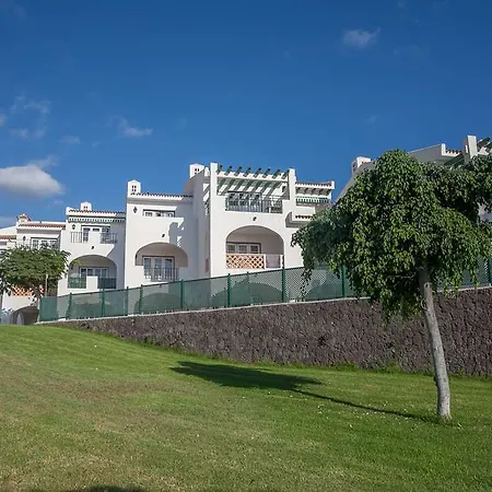 Sunset Harbour Club Aparthotel 4*