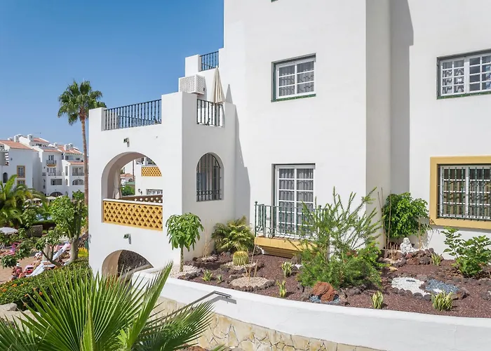 Sunset Harbour Club 4*