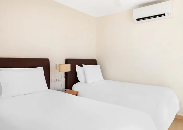 Aparthotel Sunset Harbour Club 4*