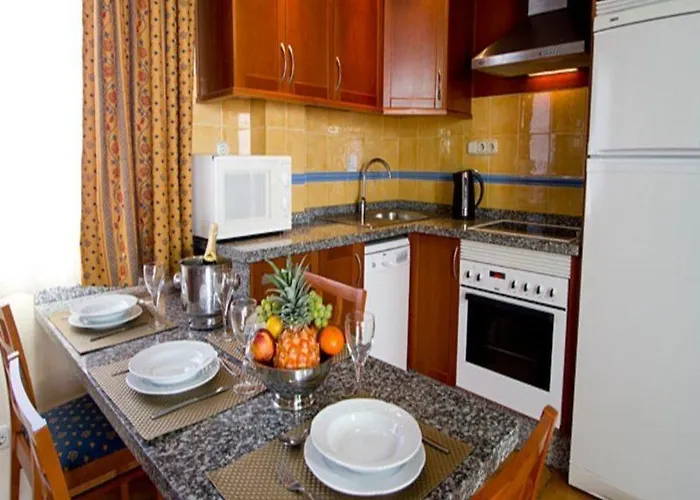 Sunset Harbour Club 4*